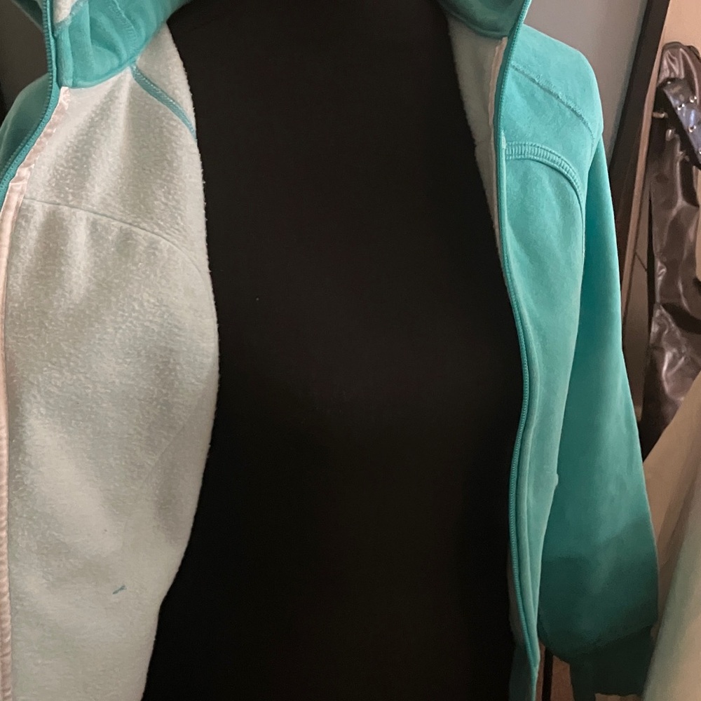 lululemon athletica Teal Hoodie - Picture 4 of 6